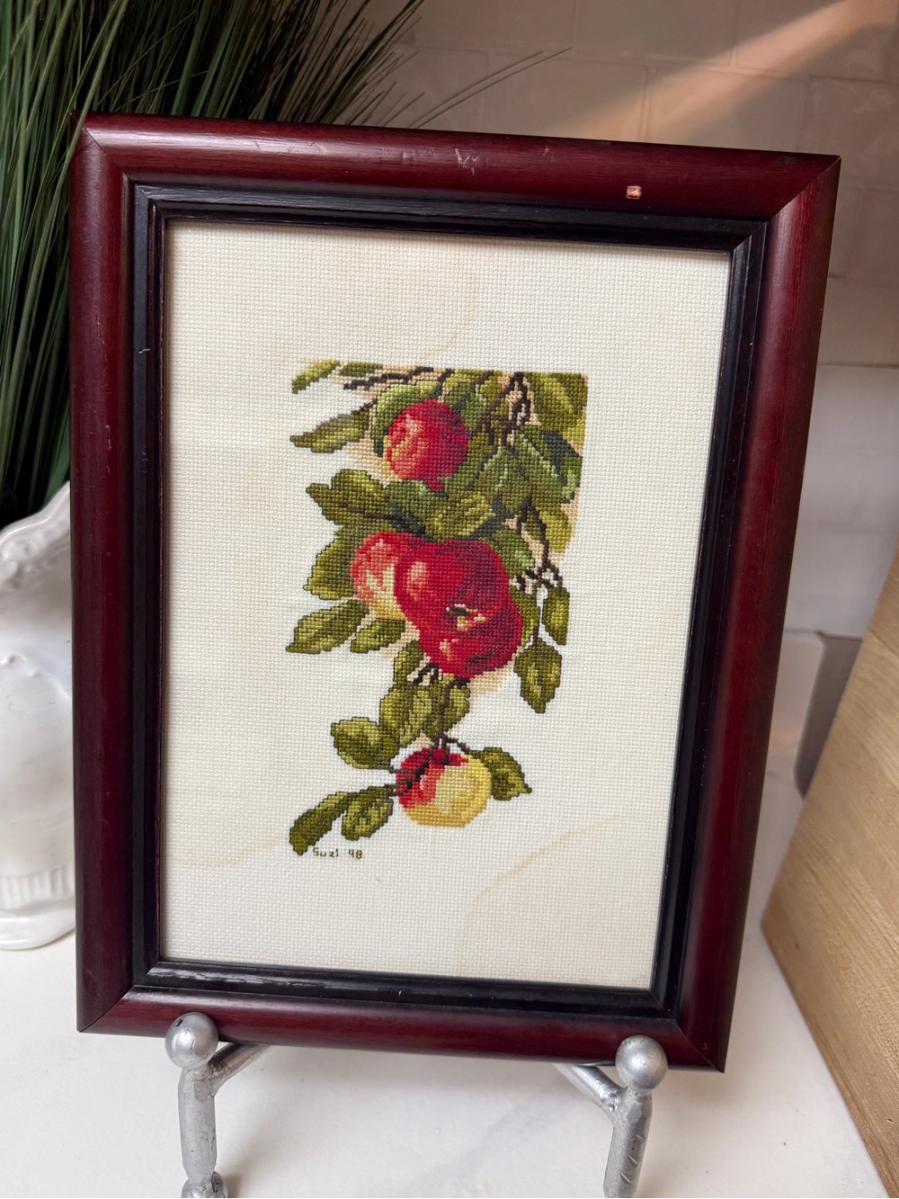 Suzi 1988 vintage Framed Red and Green Apple Cross-Stitch Wall Art 8x10”